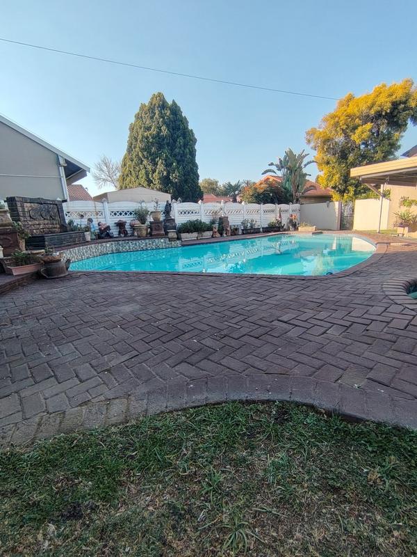4 Bedroom Property for Sale in Vaalpark Free State